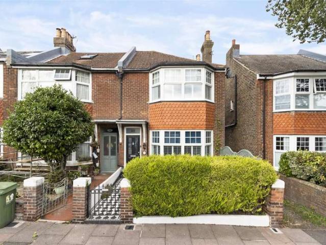 3 Bedroom End Of Terrace House