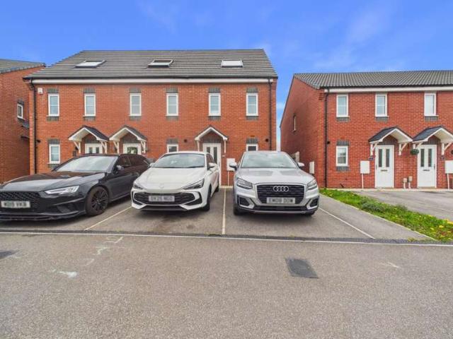 3 Bedroom End Of Terrace House