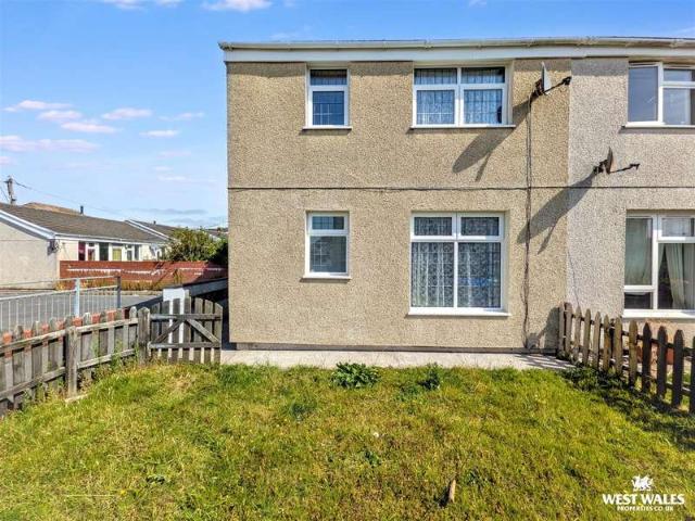 3 Bedroom End Of Terrace House
