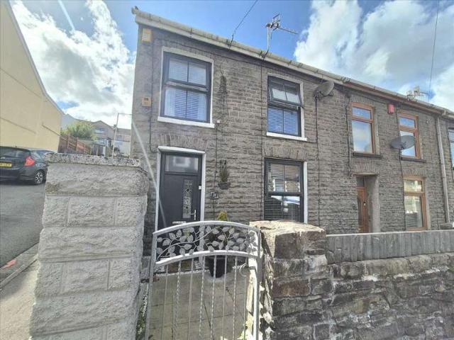 3 Bedroom End Of Terrace House