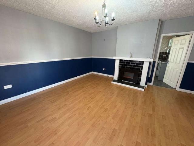 3 Bedroom End Of Terrace House