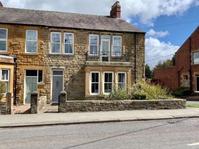 3 Bedroom End Of Terrace House