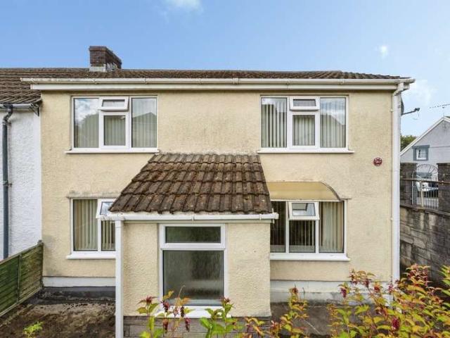 3 Bedroom End Of Terrace House