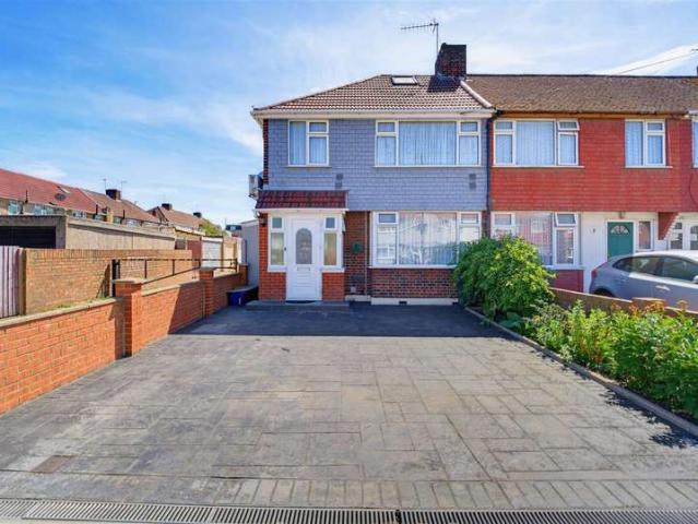 3 Bedroom End Of Terrace House