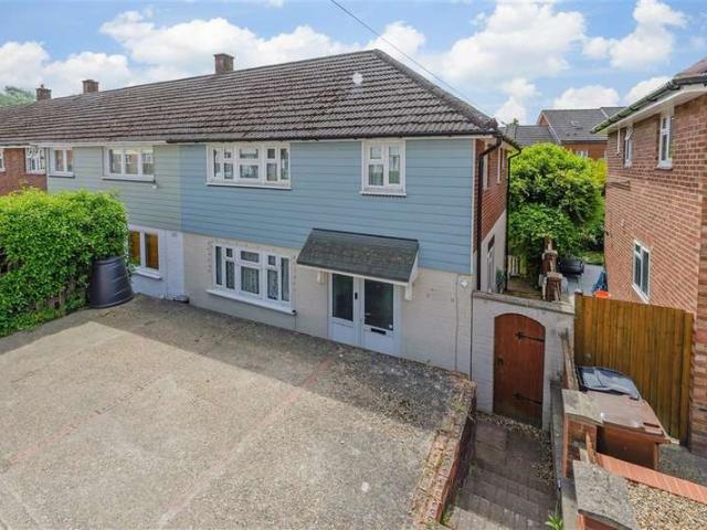 3 Bedroom End Of Terrace House