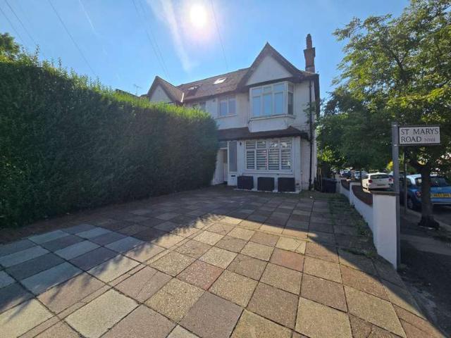 3 Bedroom End Of Terrace House