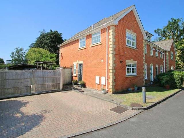 3 Bedroom End Of Terrace House