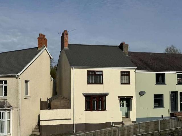 3 Bedroom End Of Terrace House