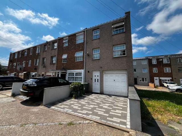 3 Bedroom End Of Terrace House