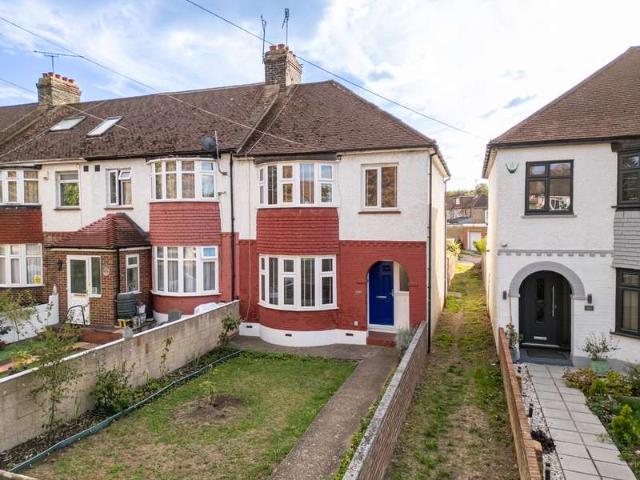3 Bedroom End Of Terrace House