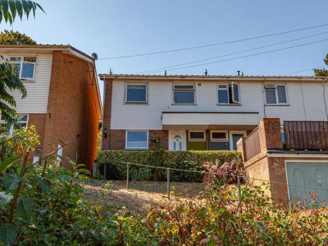 3 Bedroom End Of Terrace House