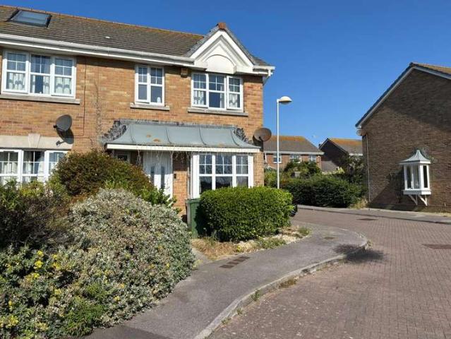 3 Bedroom End Of Terrace House