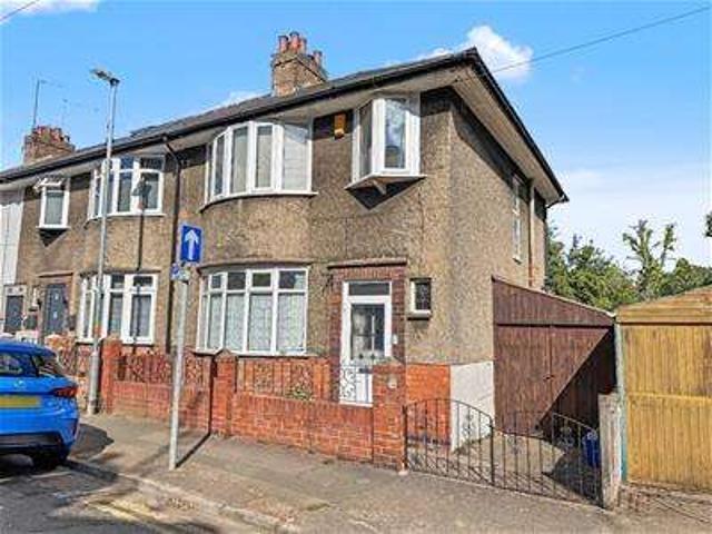 3 Bedroom End Of Terrace House