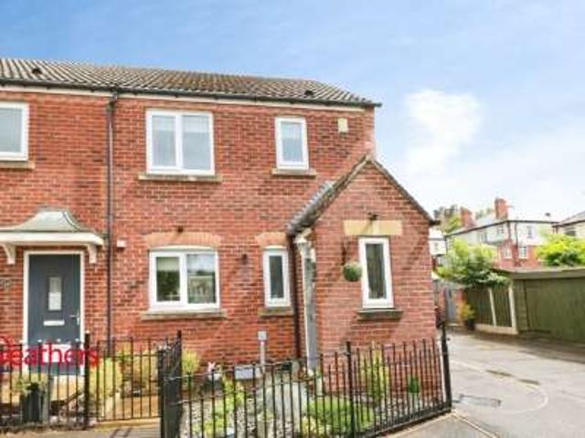 3 Bedroom End Of Terrace House