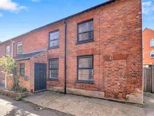3 Bedroom End Of Terrace House