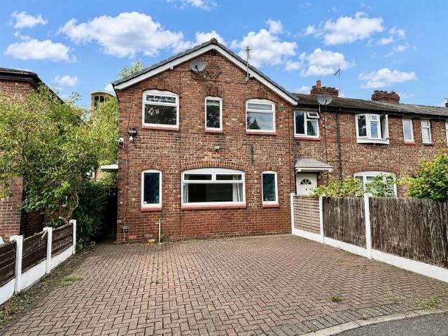 3 Bedroom End Of Terrace House