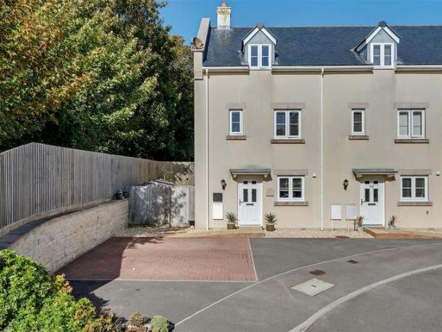 3 Bedroom End Of Terrace House
