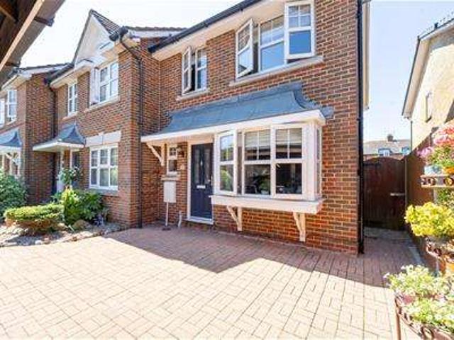 3 Bedroom End Of Terrace House