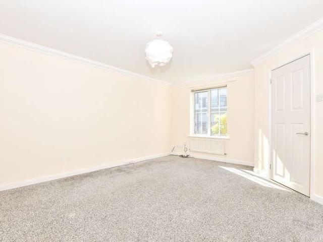 3 Bedroom End Of Terrace House