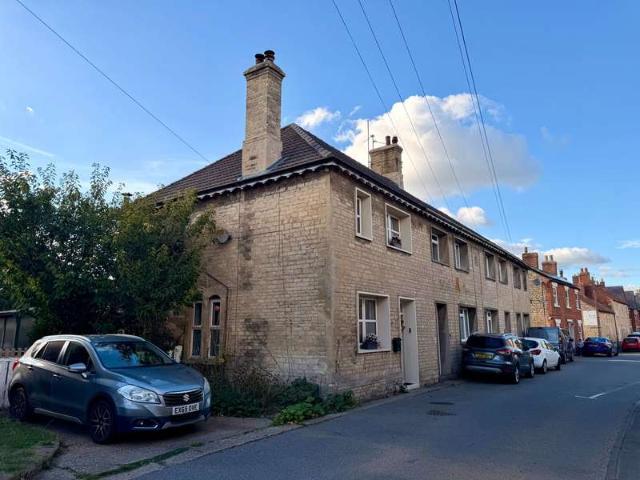 3 Bedroom End Of Terrace House