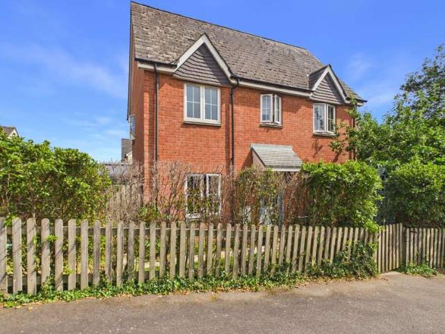 3 Bedroom End Of Terrace House