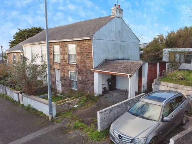 3 Bedroom End Of Terrace House