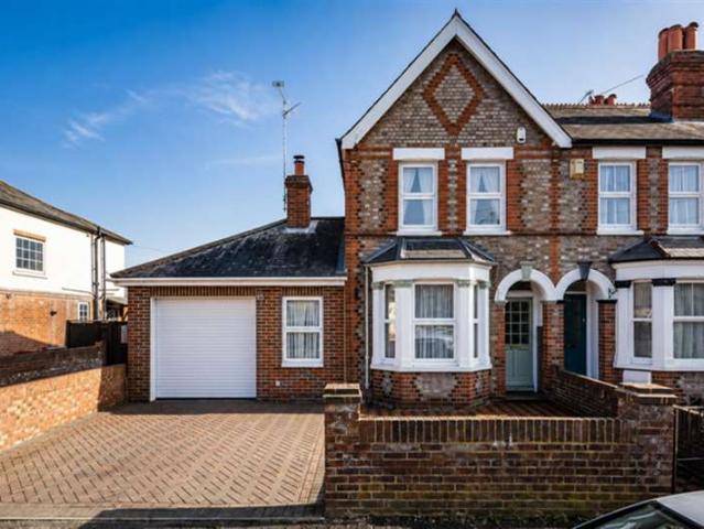 3 Bedroom End Of Terrace House