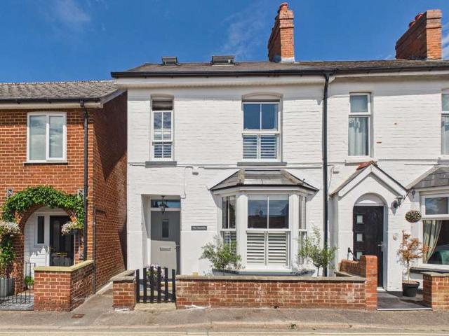 3 Bedroom End Of Terrace House