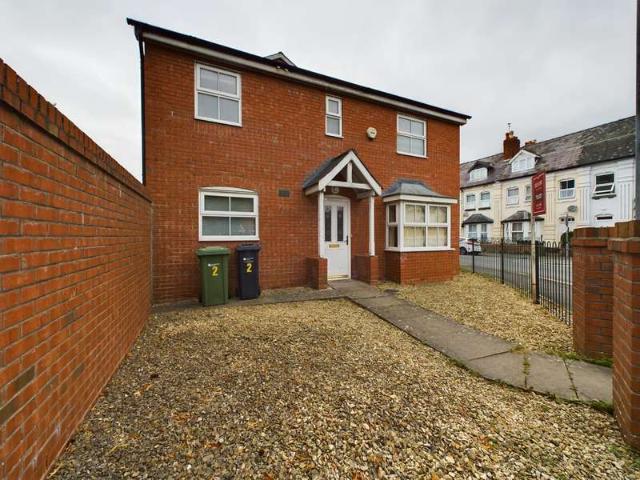 3 Bedroom End Of Terrace House