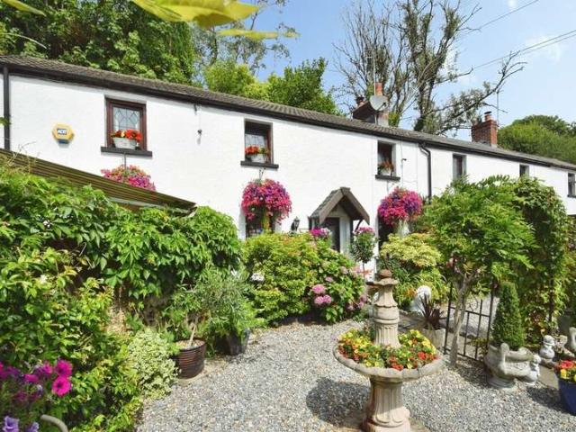 3 Bedroom End Of Terrace House