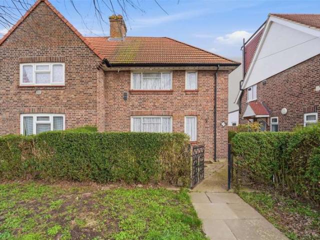 3 Bedroom End Of Terrace House