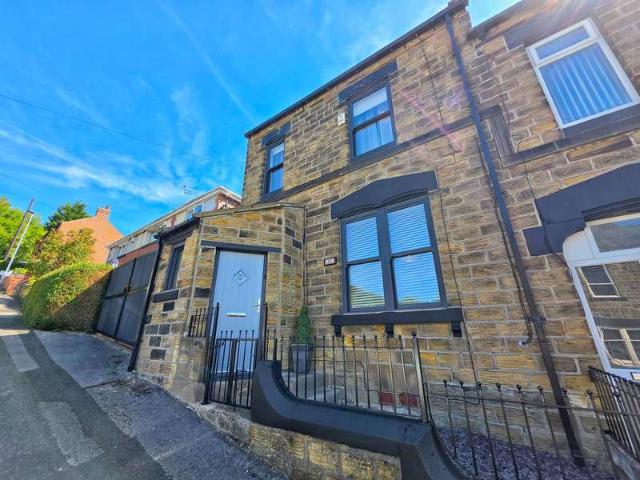 3 Bedroom End Of Terrace House