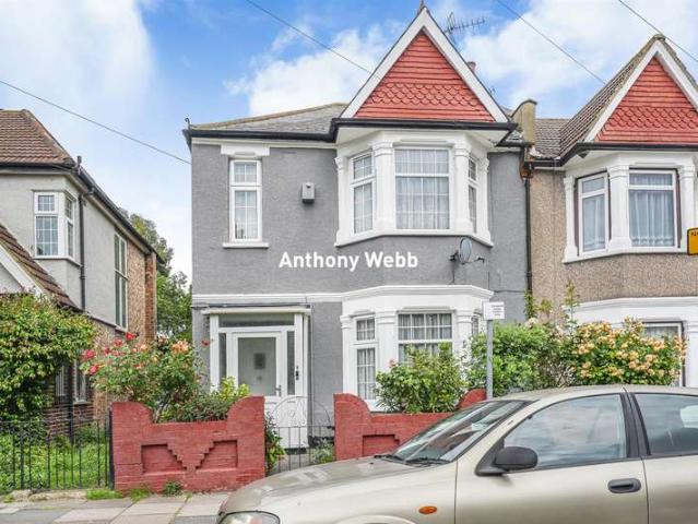 3 Bedroom End Of Terrace House