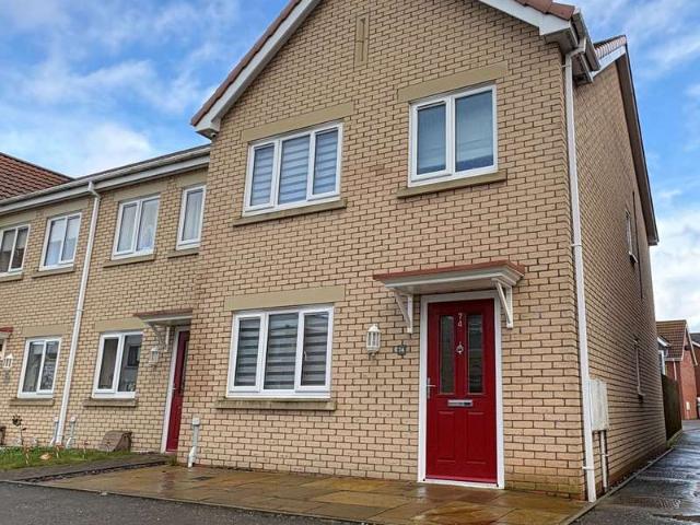 3 Bedroom End Of Terrace House