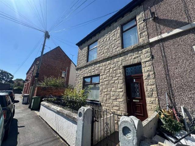3 Bedroom End Of Terrace House