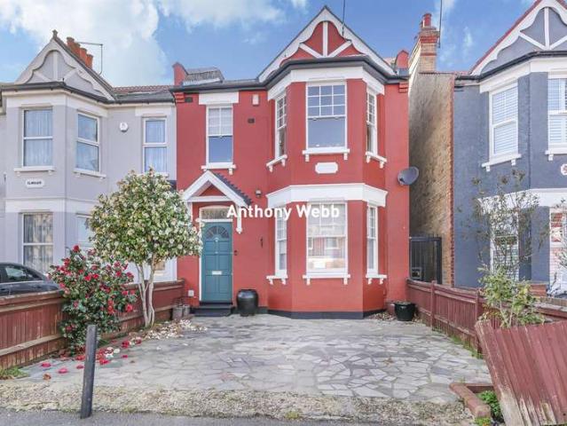 3 Bedroom End Of Terrace House