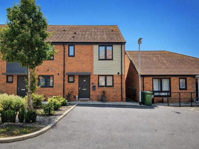 3 Bedroom End Of Terrace House