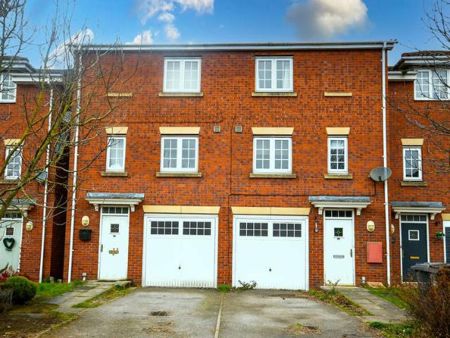 3 Bedroom End Of Terrace House