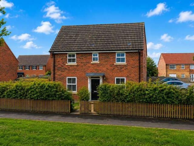 3 Bedroom End Of Terrace House