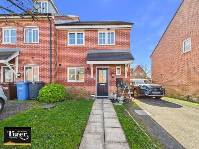 3 Bedroom End Of Terrace House