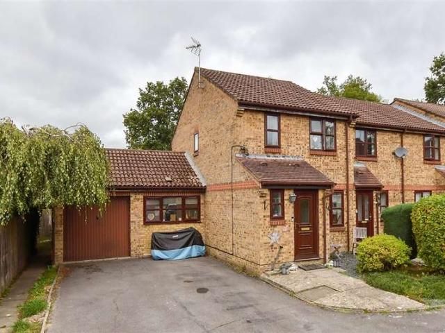 3 Bedroom End Of Terrace House