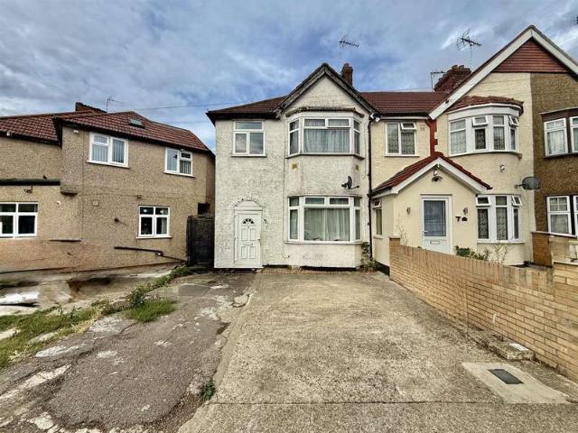 3 Bedroom End Of Terrace House