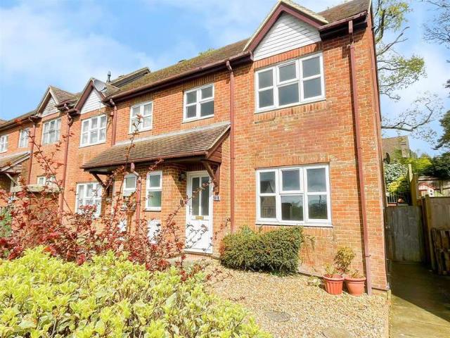 3 Bedroom End Of Terrace House