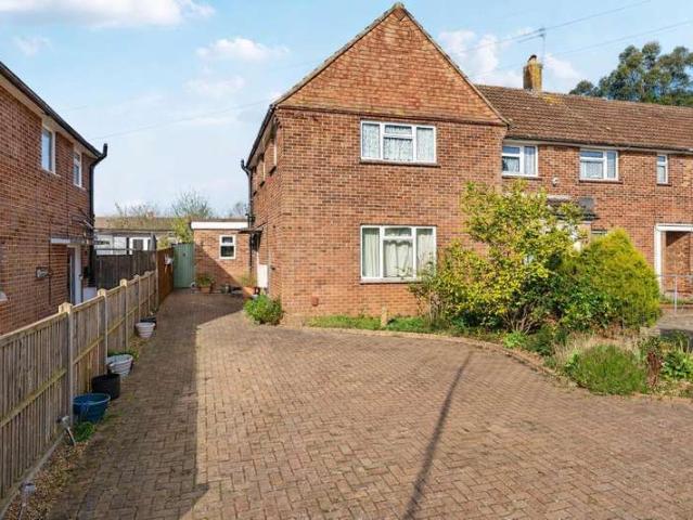 3 Bedroom End Of Terrace House