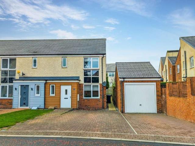 3 Bedroom End Of Terrace House