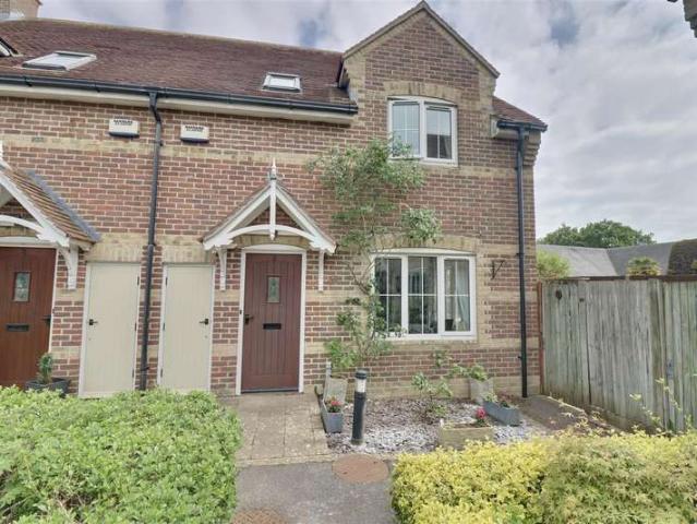 3 Bedroom End Of Terrace House