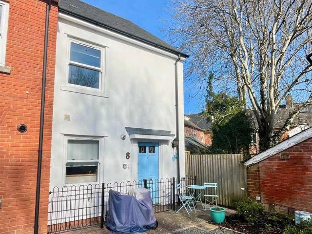 3 Bedroom End Of Terrace House
