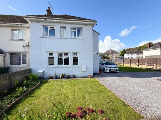 3 Bedroom End Of Terrace House