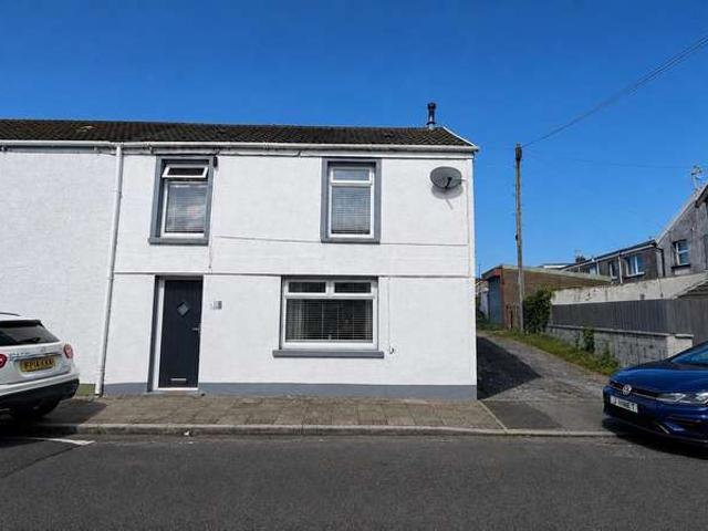 3 Bedroom End Of Terrace House