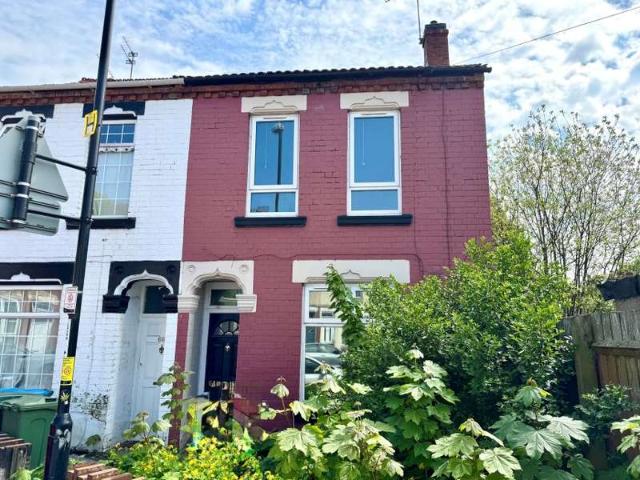 3 Bedroom End Of Terrace House